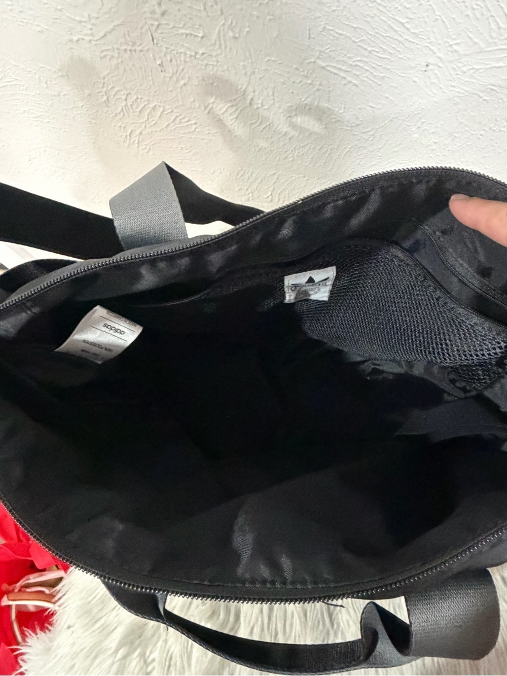 Adidas Originals Black and Gray Crossbody Shoulder Bag - Picture 11 of 11
